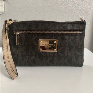Mk Large Wristlet 🛑SOLD🛑